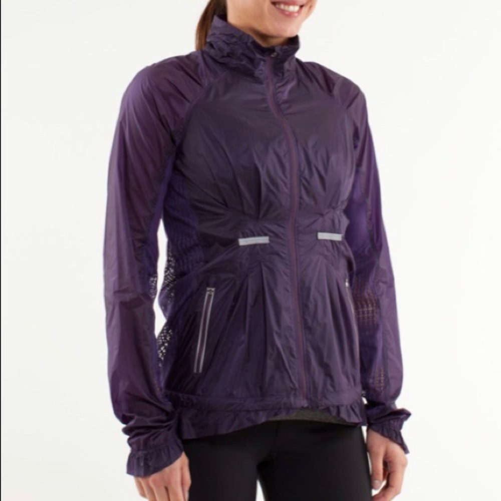 RARE Lululemon 🍋 Run Wild Jacket in Grape 🍇